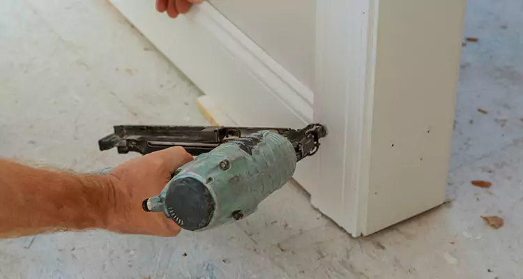 Fix Garage Door Panel in Sarasota Springs, FL