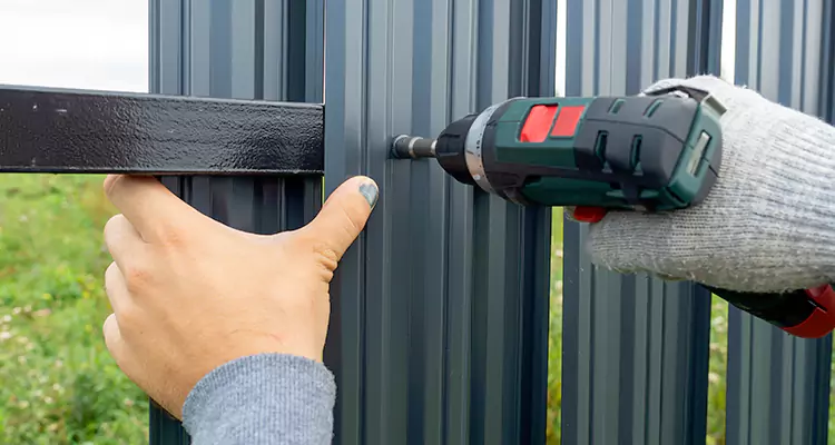 Metal Gate Repair in Sarasota Springs, FL