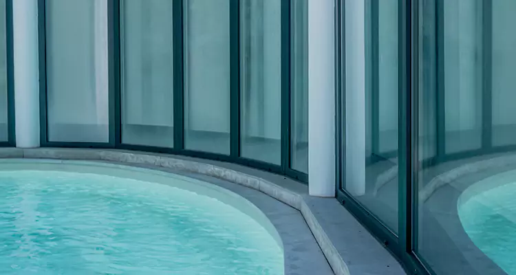 Repair Polyester Screen for Pool Enclosure in Sarasota Springs, FL