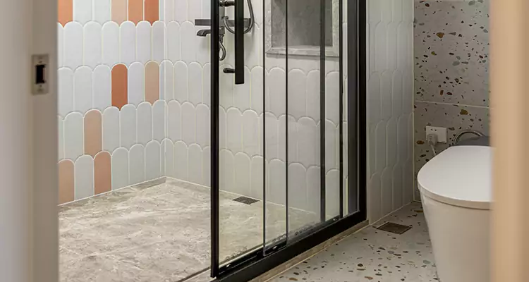 Sliding Shower Door Repair in Sarasota Springs, FL