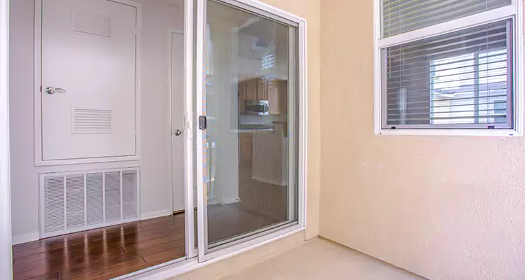 Sliding Screen Door Track Repair in Sarasota Springs, FL