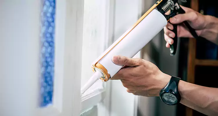 Windows Leaking Air Repair in Sarasota Springs, FL