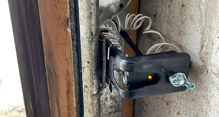 Fix Broken Garage Door Sensor in Sarasota Springs, FL