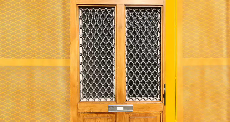 Wire Mesh Door Repair in Sarasota Springs, FL