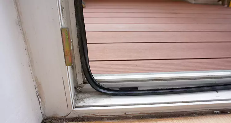Repair Patio Doors Leaking at Bottom in Sarasota Springs, FL
