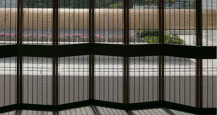 Front Screen Door Repair in Sarasota Springs, FL